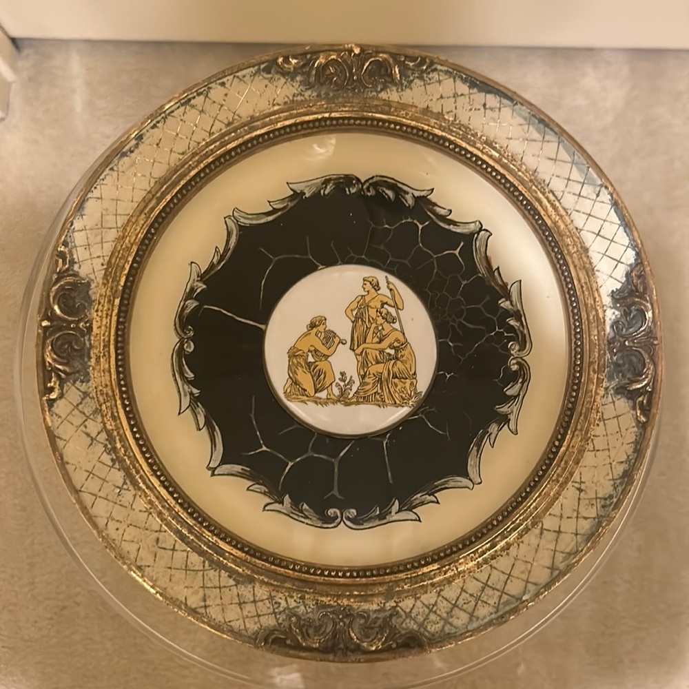 Vintage SP Solomons Decorative Arts Wall Plate